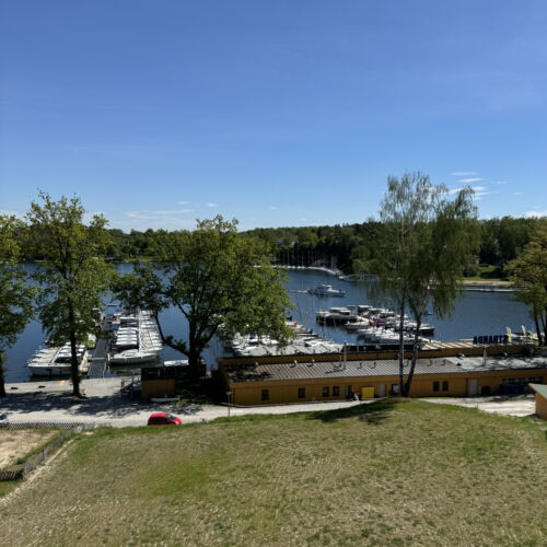 Apartament la etaj cu vedere spre lac cu 1 camera pentru 4 pers.