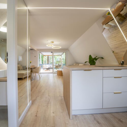 View to the Lake Family Holiday Home for 8 Persons