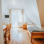 Pokój 3-osobowy z balkonem ze wspólnym aneksem kuchennym