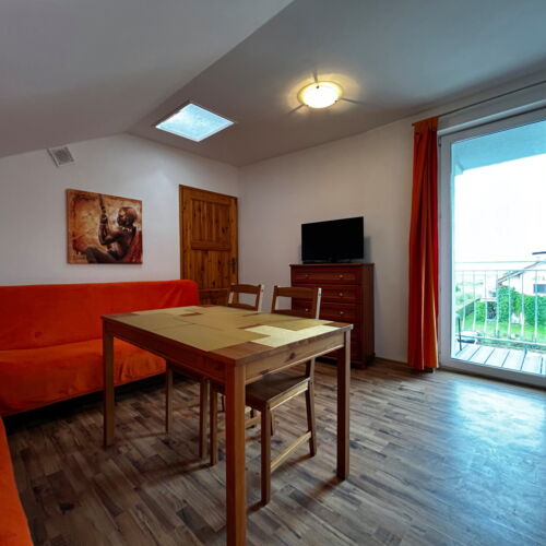 Pokój 6-osobowy na piętrze z balkonem