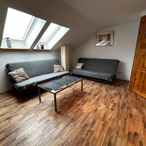 Pokój 5-osobowy na poddaszu z klimatyzacją