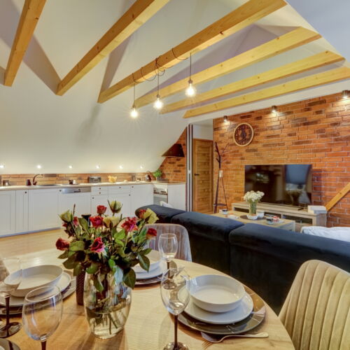 Apartament 8-osobowy na poddaszu z klimatyzacją