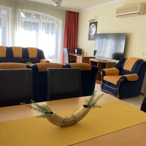 Grand 2-Room Family Apartment for 4 Persons (extra beds available)