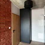 Apartament 4-osobowy z balkonem z widokiem na jezioro z 2 pomieszczeniami sypialnianymi (możliwa dostawka)