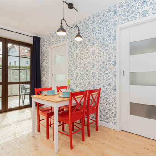 Apartament 6-osobowy z tarasem cały dom z 3 pomieszczeniami sypialnianymi