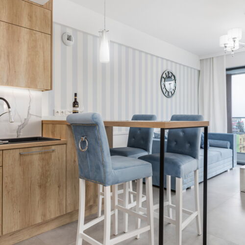 Întreaga unitate cu duș pentru 4 pers. (se inchirieaza doar integral)