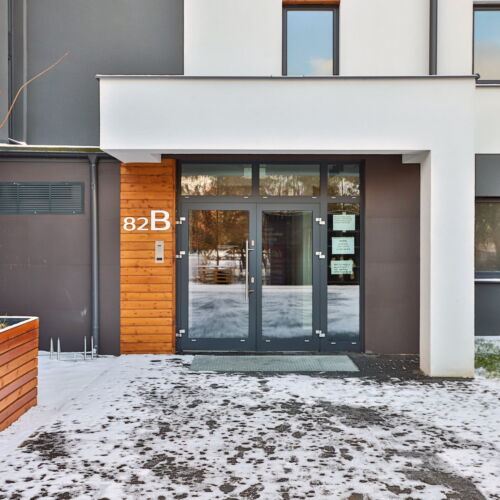 Întreaga unitate cu duș pentru 4 pers. (se inchirieaza doar integral)