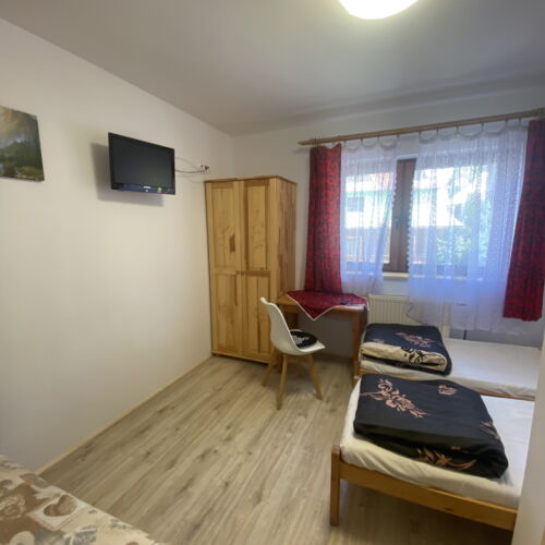 Triple Room ensuite with Shower