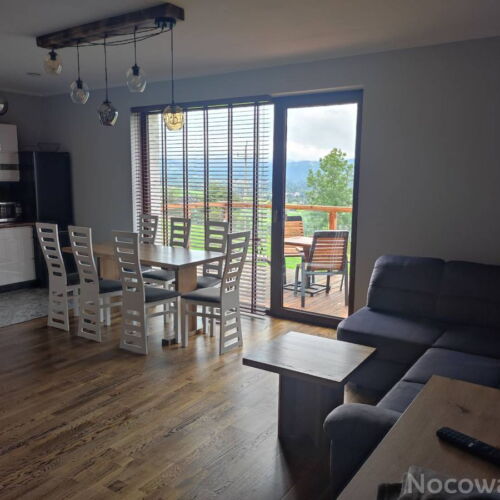 Domek drewniany 9-osobowy Premium z widokiem na góry