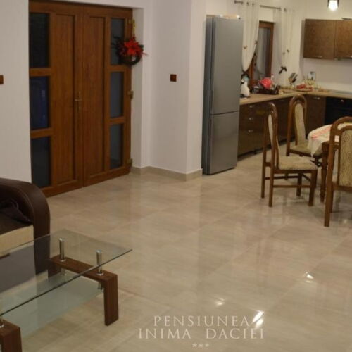 House (jako celek) pro 8 os.