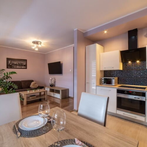 Apartament 6-osobowy na piętrze z widokiem na góry z 3 pomieszczeniami sypialnianymi