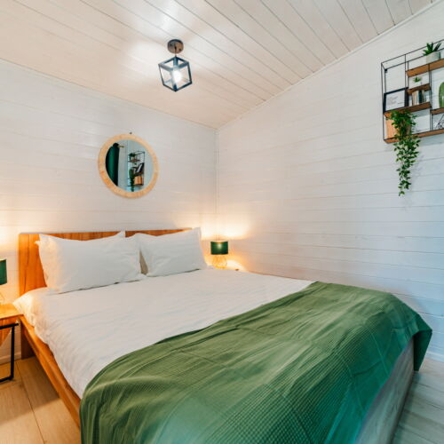 Cabană romantică cu vedere spre munte pentru 2 pers. (se inchirieaza doar integral)