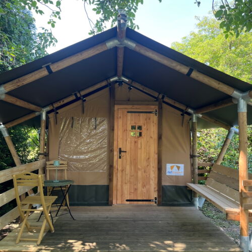 Camera dubla romantică cu vedere spre grădină