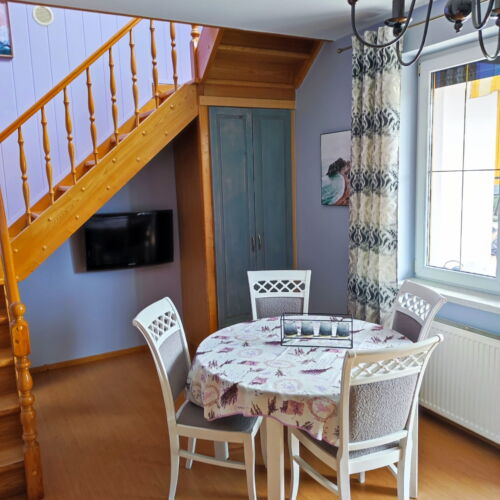 Whole House Apartment for 6 Persons