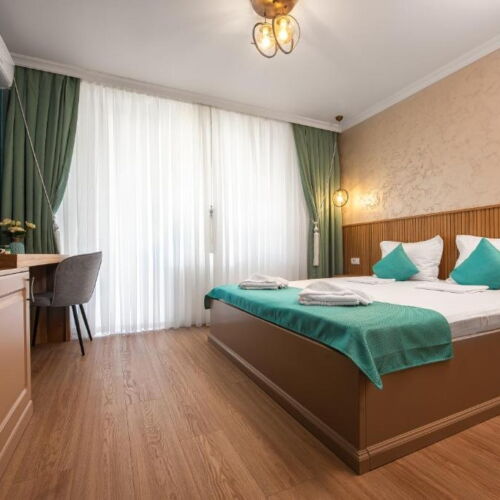 Camera dubla deluxe queen