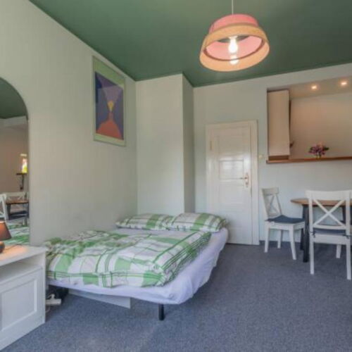 Apartament cu chicinetă proprie cu 1 camera pentru 3 pers.