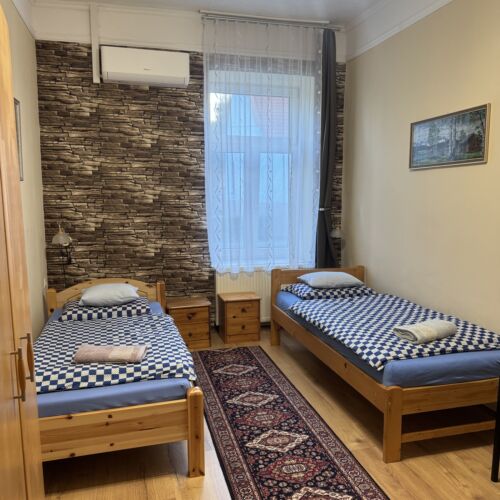 Gold Triple Room ensuite