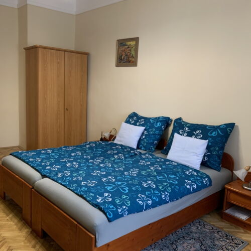 Grand Double Room ensuite (extra beds available)