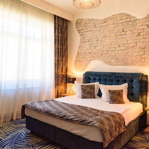 Apartament cu vedere spre curte cu 2 camere pentru 4 pers.