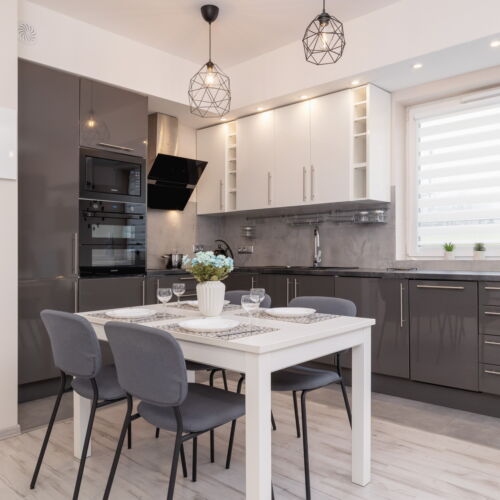 Cały dom 4-osobowy tV z płaskim ekranem z widokiem na ogród