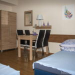 Pokój 4-osobowy ze wspólną łazienką