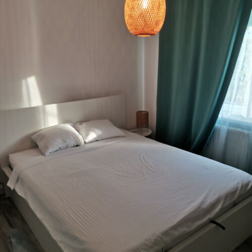 Apartament exclusive la etaj cu 2 camere pentru 4 pers.