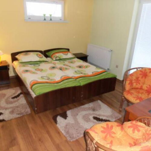 Pokój 2-osobowy z dostępem do ogrodu