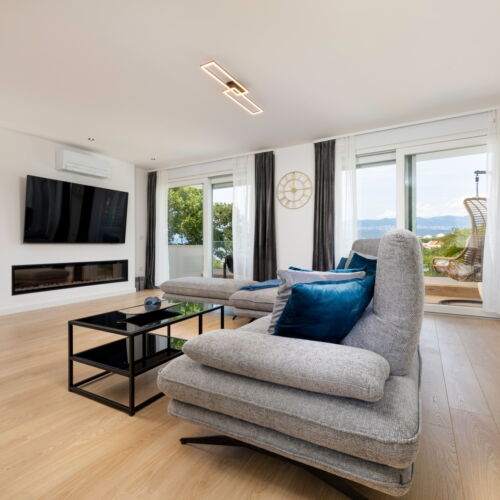 Whole House Family Villa for 6 Persons
