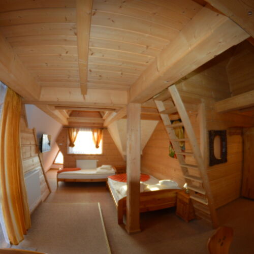 Pokój 4-osobowy z widokiem na góry