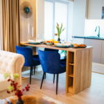 Apartament exclusive la etaj cu 2 camere pentru 4 pers.