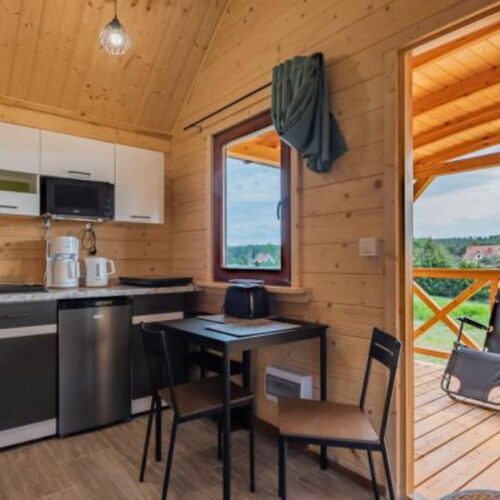 Cabană cu aer condiționat cu aer condiționat pentru 6 pers. (se inchirieaza doar integral)