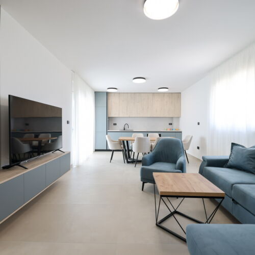 Apartman pro 3 os. se 2 ložnicemi s výhledem na moře přízemní