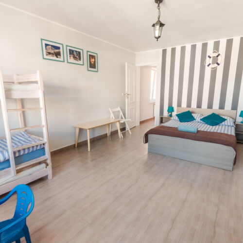 Apartament 6-osobowy z 2 pomieszczeniami sypialnianymi