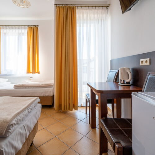 Camera twin cu balcon