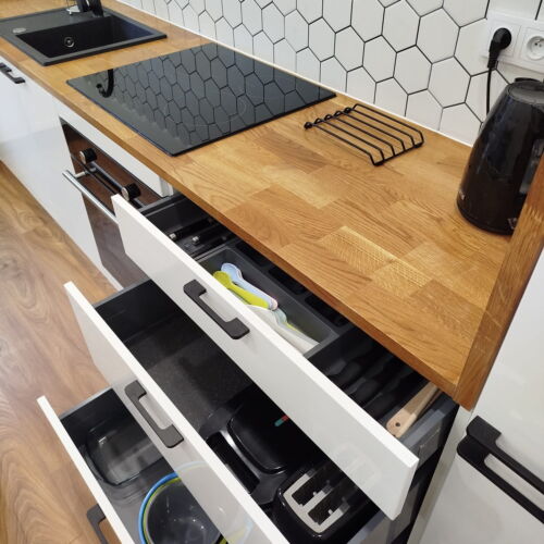 Apartament pentru 4 pers. (se inchirieaza doar integral)