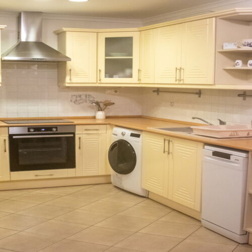 Apartman (jako celek) pro 5 os. s výhledem do zahrady na poschodí