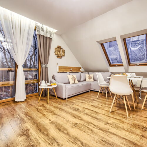 Apartament 4-osobowy Art Komfort z 2 pomieszczeniami sypialnianymi