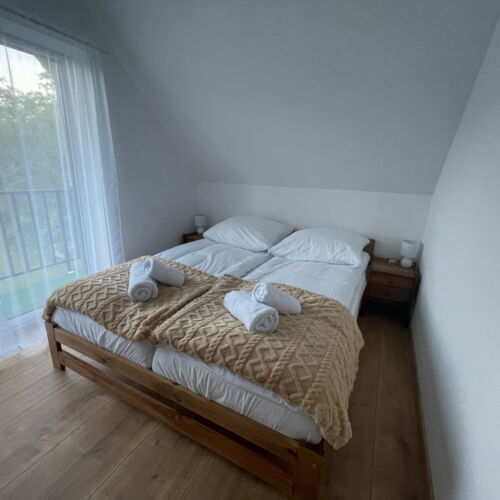 Mountain View Whole House Holiday Home for 4 Persons (extra bed available)