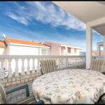 "B" apartman za 5 osoba(e) sa 3 spavaće(om) sobe(om)