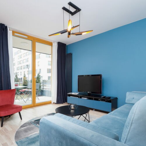 Întreaga unitate cu terasă cu vedere spre râu pentru 6 pers. (se inchirieaza doar integral)