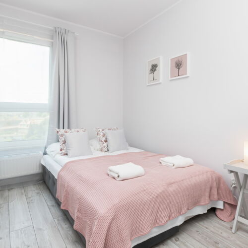 4-osobowy z prysznicem cały dom