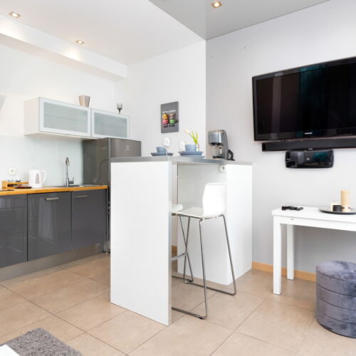 Întreaga unitate cu cadă cu vedere spre râu pentru 4 pers. (se inchirieaza doar integral)