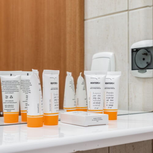 Cały dom 4-osobowy z prysznicem z widokiem na rzekę