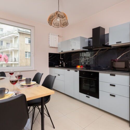 Apartament 6-osobowy z prysznicem cały dom z 2 pomieszczeniami sypialnianymi