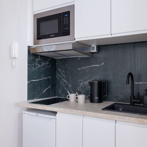 Întreaga unitate tV cu ecran plat pentru 4 pers. (se inchirieaza doar integral)