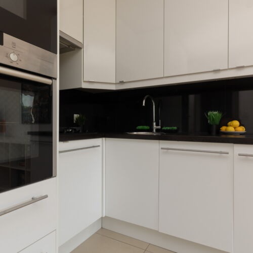 (jako celek) s vanou pro 4 os. celý Dům