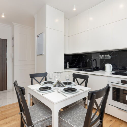 Întreaga unitate tV cu ecran plat pentru 6 pers. (se inchirieaza doar integral)