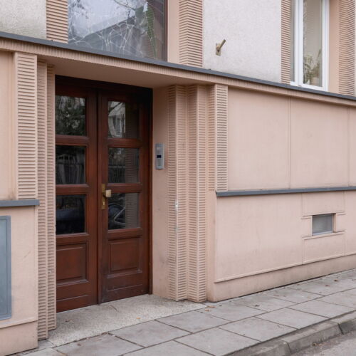 (jako celek) se sprchou pro 2 os. celý Dům