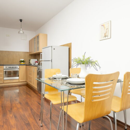 Apartament 4-osobowy z wanną cały dom z 2 pomieszczeniami sypialnianymi