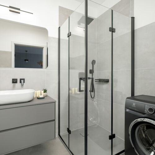 Cały dom 4-osobowy z prysznicem z widokiem na jezioro